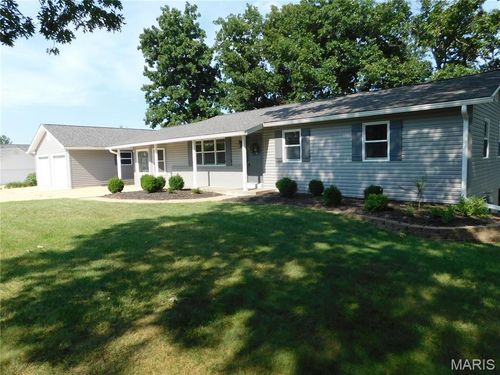 950 Peine Rd, Wentzville, MO, 63385-2649 | Card Image