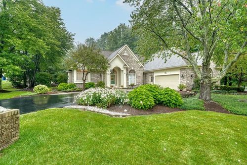 10 Cathedral Oaks, Fairport, NY, 14450-4216 | Card Image
