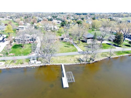 202 Lac La Belle Dr, Oconomowoc, WI, 53066-1648 | Card Image