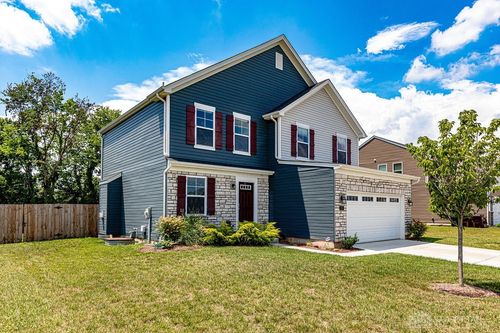 1221 Waterbury Dr, Carlisle, OH, 45005-3154 | Card Image