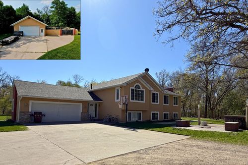 8245 W Beatrice Dr, Clear Lake, MN, 55319-9464 | Card Image