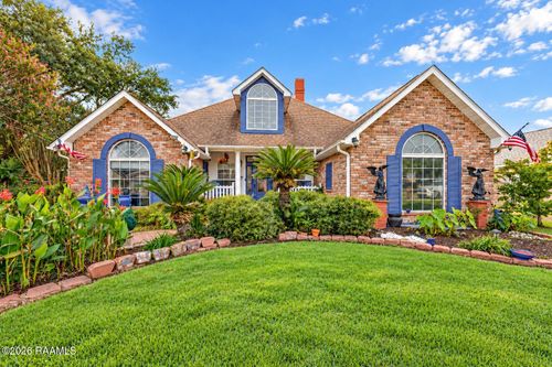 476 Nona St, Breaux Bridge, LA, 70517-4504 | Card Image