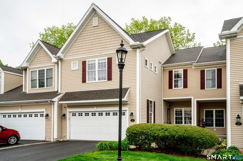 15-15 Chaplin St, Newington, CT, 06111-3208 | Card Image