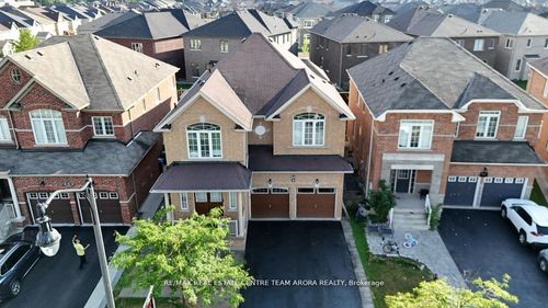 8 Constance St, Brampton, ON, L6P3G4 | Card Image
