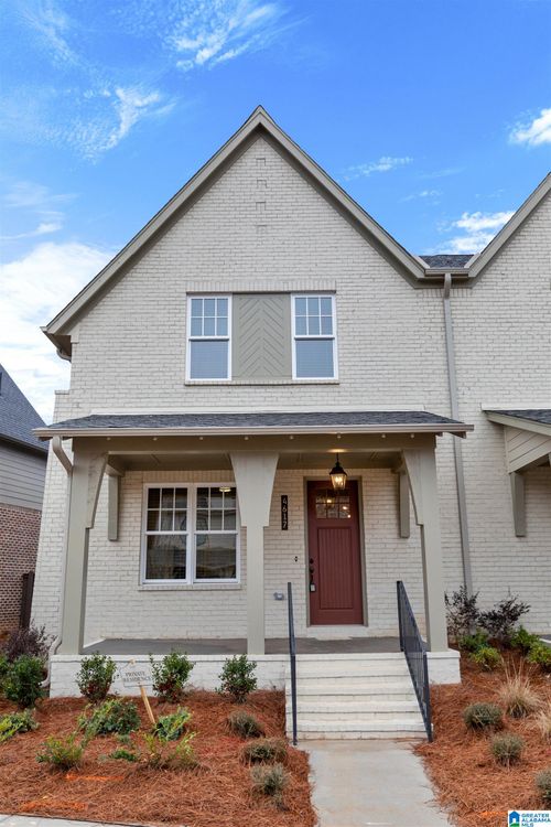 4617 Everlee Pkwy, HOOVER, AL, 35244-2737 | Card Image