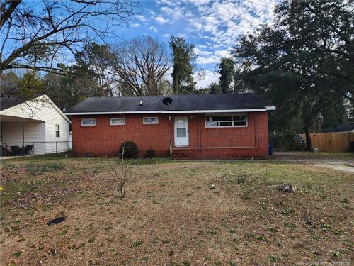 421 Durant Dr, Fayetteville, NC, 28304-3015 | Card Image