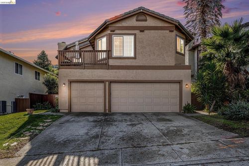 5490 Lenora Rd, Richmond, CA, 94803-3485 | Card Image