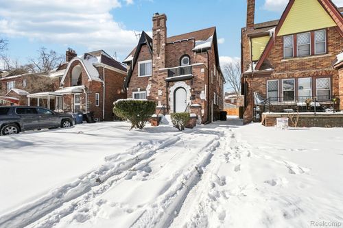 17187 Northlawn St, Detroit, MI, 48221-2548 | Card Image
