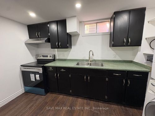 297 Magnolia Dr, Hamilton, ON, L9C6R2 | Card Image