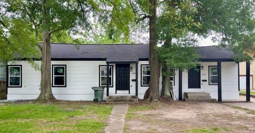 2565 Pecos St, Beaumont, TX, 77702-2320 | Card Image
