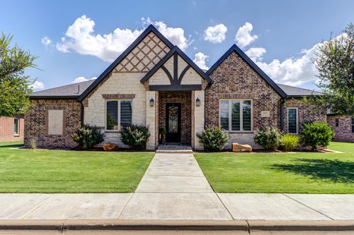 617 N 9th St, Wolfforth, TX, 79382-3327 | Card Image