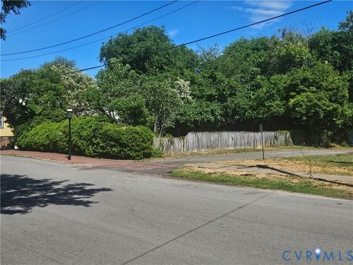 215 N 29th St, Richmond, VA, 23223-7333 | Card Image
