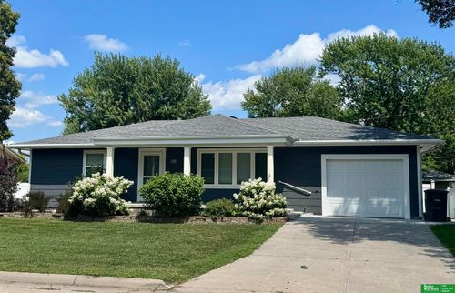 520 N Ohio Ave, York, NE, 68467-3331 | Card Image