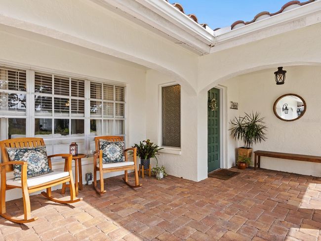 7460 Dickens Dr, House other with 3 bedrooms, 2 bathrooms and null parking in SARASOTA FL | Image 4