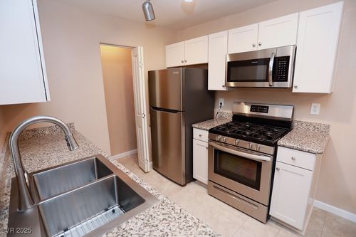 apt-115-2120 Ramrod Ave, Henderson, NV, 89014-2009 | Card Image