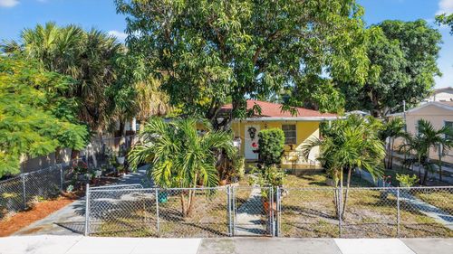 1020 S K St, Lake Worth Beach, FL, 33460-5124 | Card Image