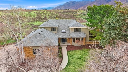 32 Northridge Way, Sandy, UT, 84092-4906 | Card Image