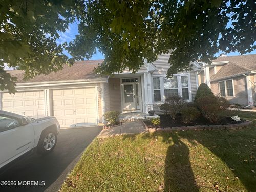 39 Lakeland Dr, Barnegat, NJ, 08005-5546 | Card Image