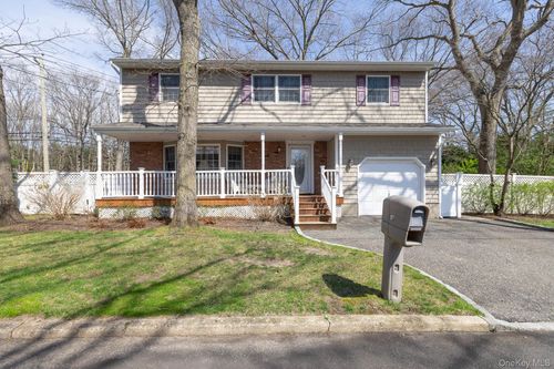 97 Krispin Ln, East Setauket, NY, 11733-1016 | Card Image