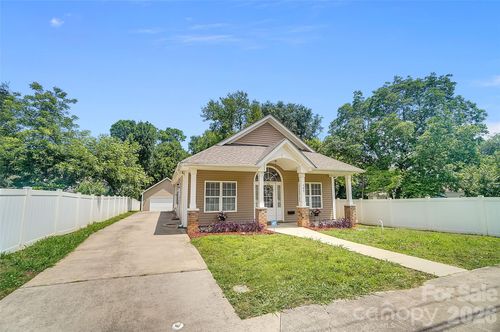 309 Mill Rd, Charlotte, NC, 28216-5317 | Card Image