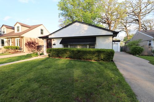 817 Rowe Ave, Park Ridge, IL, 60068-2347 | Card Image
