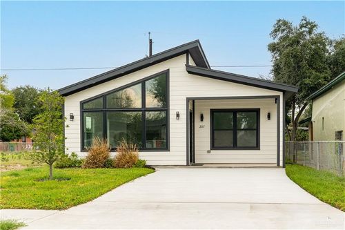 207 E Diaz St, Pharr, TX, 78577-1836 | Card Image