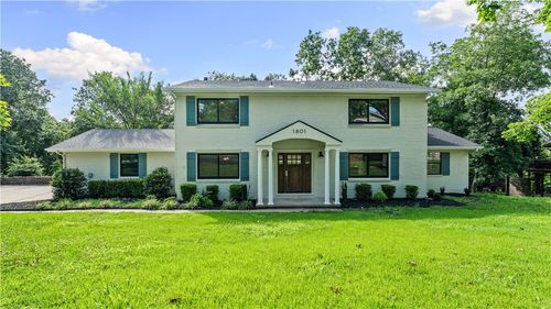 1801 Kimberly Pl, Bentonville, AR, 72712-4017 | Card Image