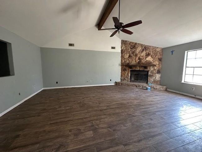 1011 County Road 678, House other with 3 bedrooms, 2 bathrooms and 2 parking in Brazoria TX | Image 6