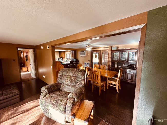 245 3 Rd St W, House other with 3 bedrooms, 2 bathrooms and 4 parking in Huntington OR | Image 9