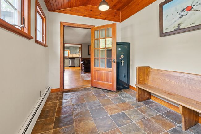 69 Hillvale Dr, House other with 4 bedrooms, 2 bathrooms and null parking in Manchestr Ctr VT | Image 9