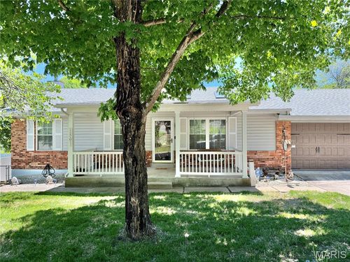 1501 Coachlite Dr, De Soto, MO, 63020-1162 | Card Image