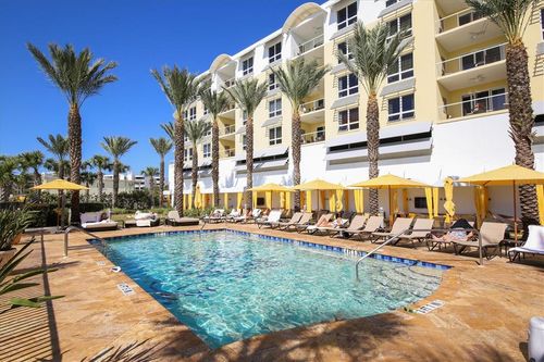 512-915 Seaside Dr, SARASOTA, FL, 34242-2575 | Card Image