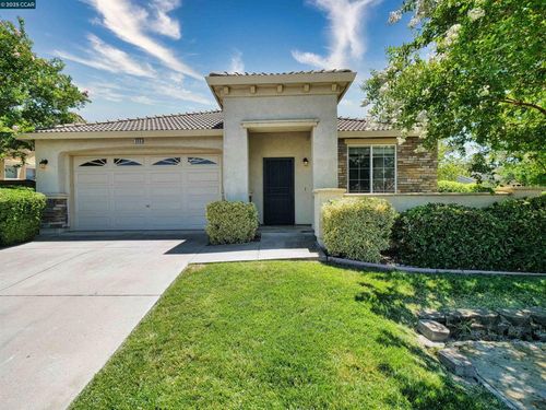335 Suez Canal Ln, Sacramento, CA, 95834-7509 | Card Image