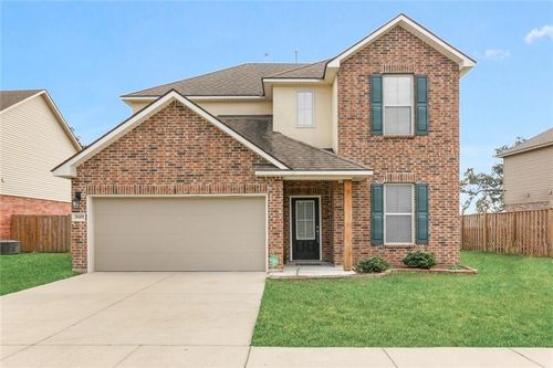 39455 Legacy Lake Dr, Gonzales, LA, 70737-6647 | Card Image