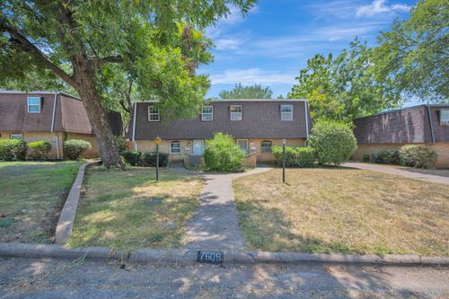 7608 Bridges Ave, Richland Hills, TX, 76118-5926 | Card Image