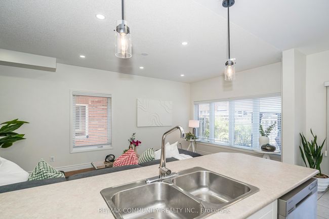 12 Hickman Rd, House attached with 4 bedrooms, 4 bathrooms and 2 parking in Ajax ON | Image 16