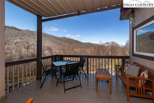 apt-2-471 Adams Apple Dr, Banner Elk, NC, 28604-9789 | Card Image