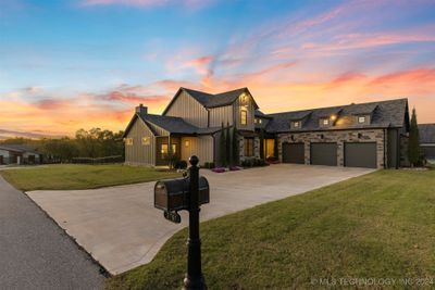 2791 E 129th Court S, House other with 4 bedrooms, 4 bathrooms and null parking in Bixby OK | Image 2