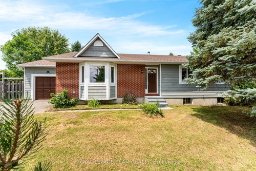 106 Porcupine Trail, Dunrobin, ON, K0A1T0 | Card Image