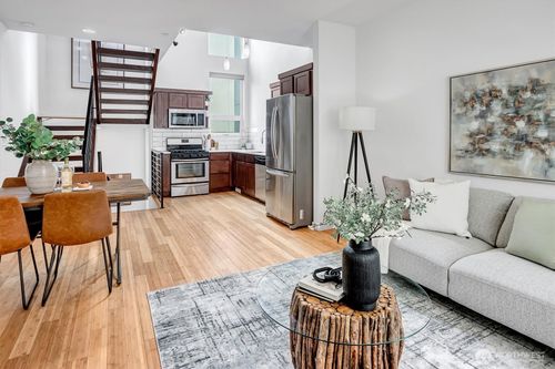 unit-d-1915 25th Ave S, Seattle, WA, 98144-4705 | Card Image