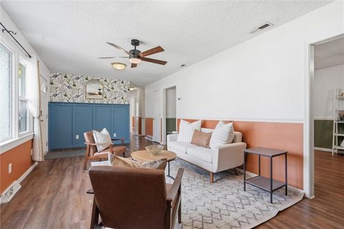 8403 111th Ter, Kansas City, MO, 64134-3401 | Card Image
