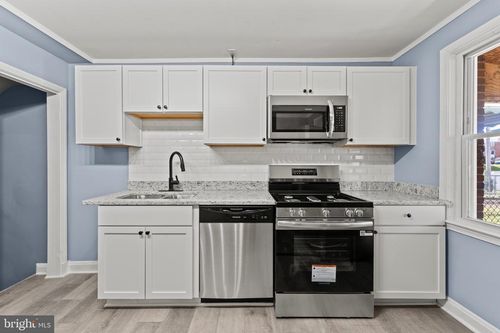 3693 Kenyon Ave, BALTIMORE, MD, 21213-1852 | Card Image