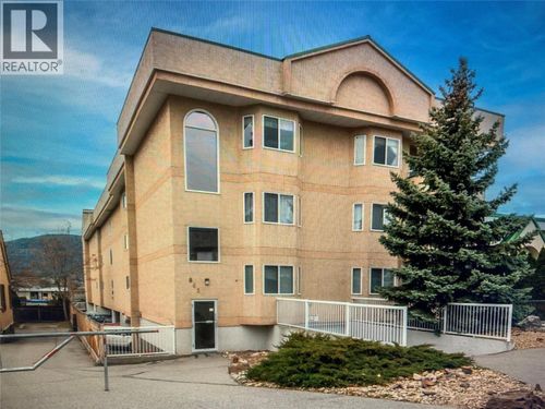 204-865 Main Street, Penticton, BC, V2A5E3 | Card Image
