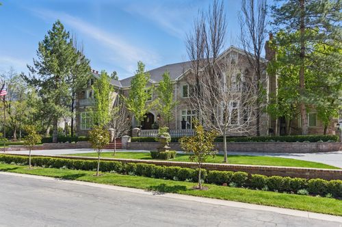 2428 E Field Rose Dr, Holladay, UT, 84121-1570 | Card Image