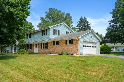 8192 Gull Mnr, Richland, MI, 49083-9707 | Card Image