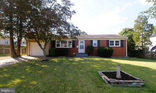 5 Sandy Ln, Hamilton, NJ, 08610-2013 | Card Image
