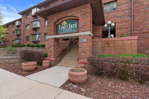 1108 N Milwaukee St, MILWAUKEE, WI, 53202-3208 | Card Image