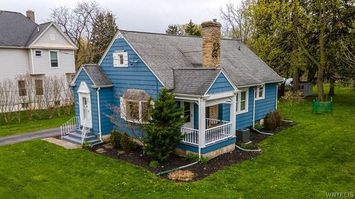 640 Walnut St, Lockport, NY, 14094-3132 | Card Image
