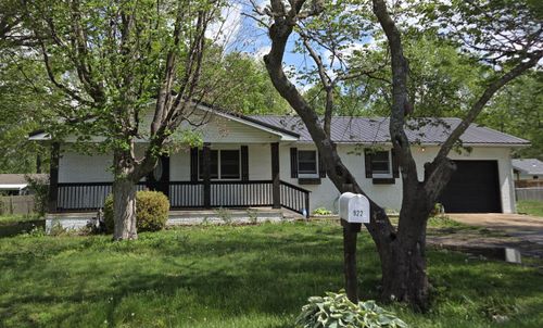 922 S Spruce St, Buffalo, MO, 65622-8566 | Card Image