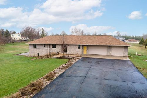 W4967 Burdick Road, Black Creek, WI, 54106 | Card Image